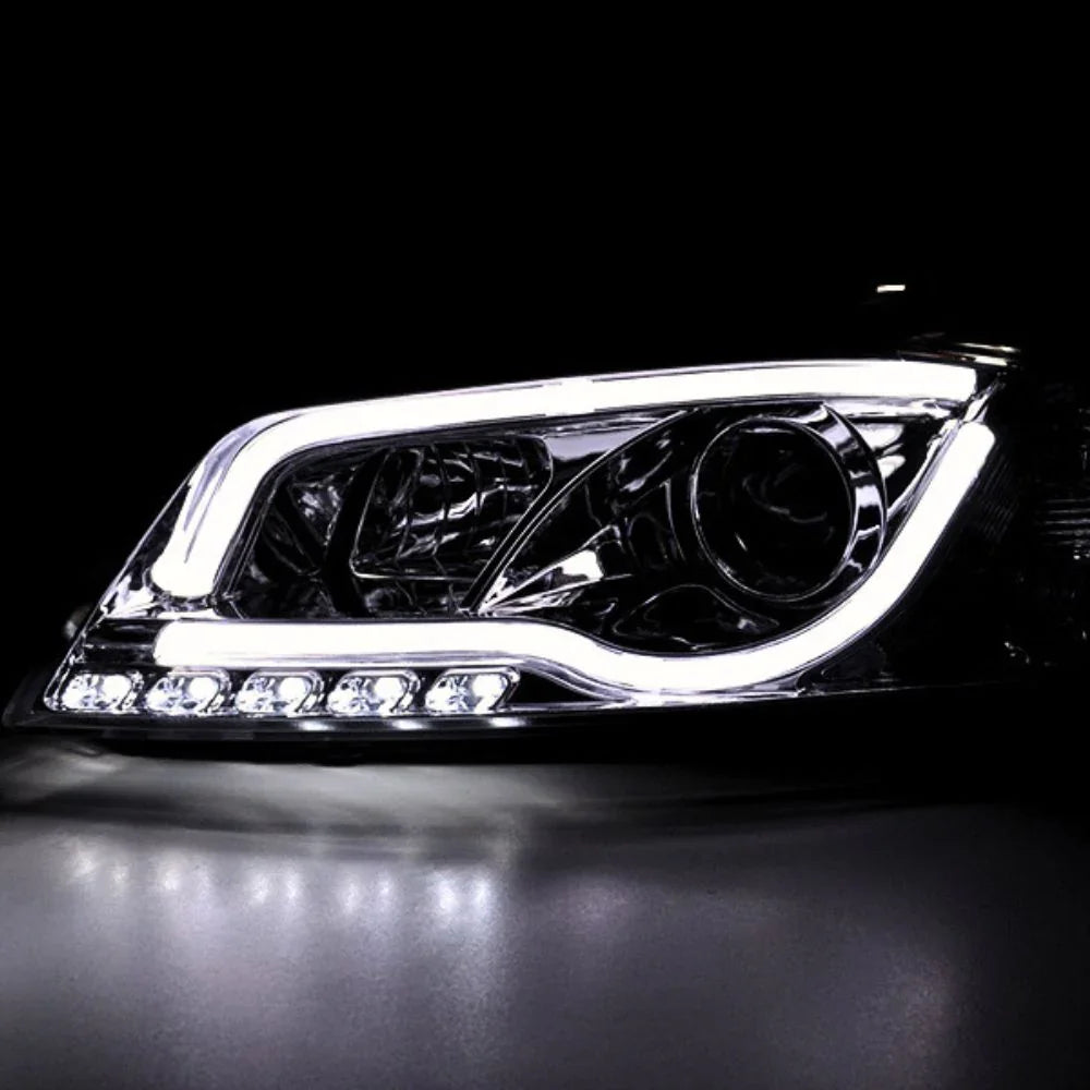 Audi A3 8P 8PA 2008-2012 Fari Anteriori LED DRL TRU Lightube - autorivallo