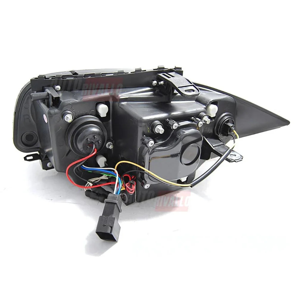 BMW 1 E87 E81 E82 E88 04-11 Fari Anteriori LED Angel Eyes CCFL - autorivallo