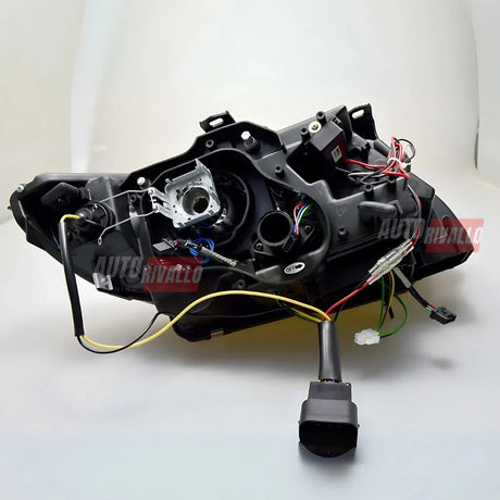 BMW Serie 3 E92 E93 2006-2010 Fari Anteriori LED 3D Xenon - autorivallo