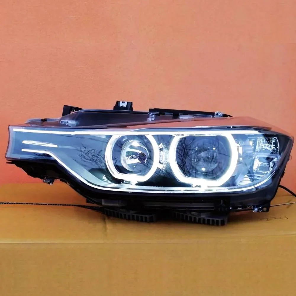 BMW Serie 3 F30 F31 2011-2015 Fari Anteriori a LED H7 Neri - autorivallo
