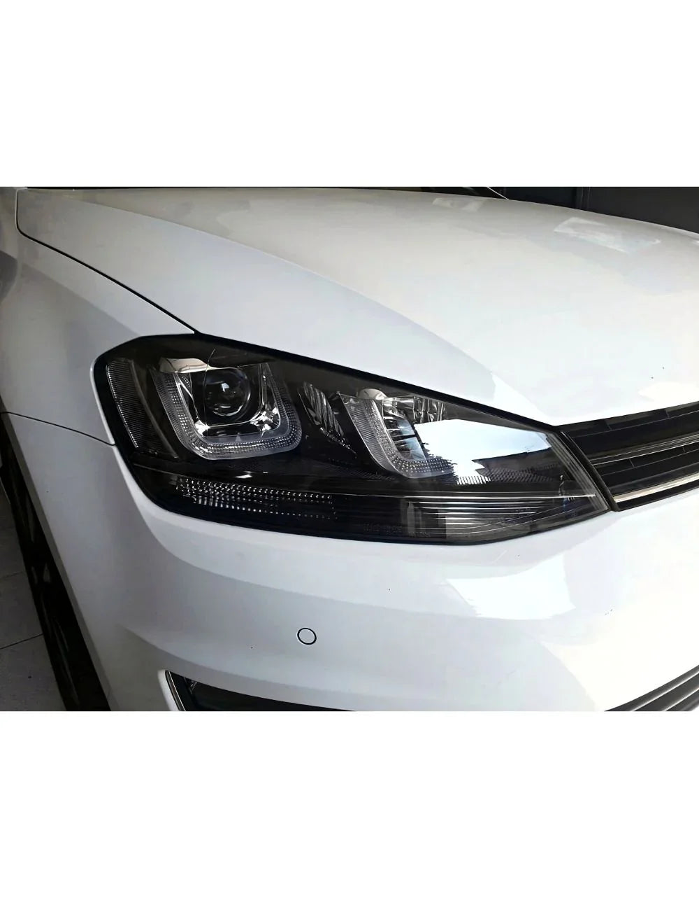 VW Golf 7 2012-2017 Fari Anteriori DRL LED R-Line Look Nero - autorivallo