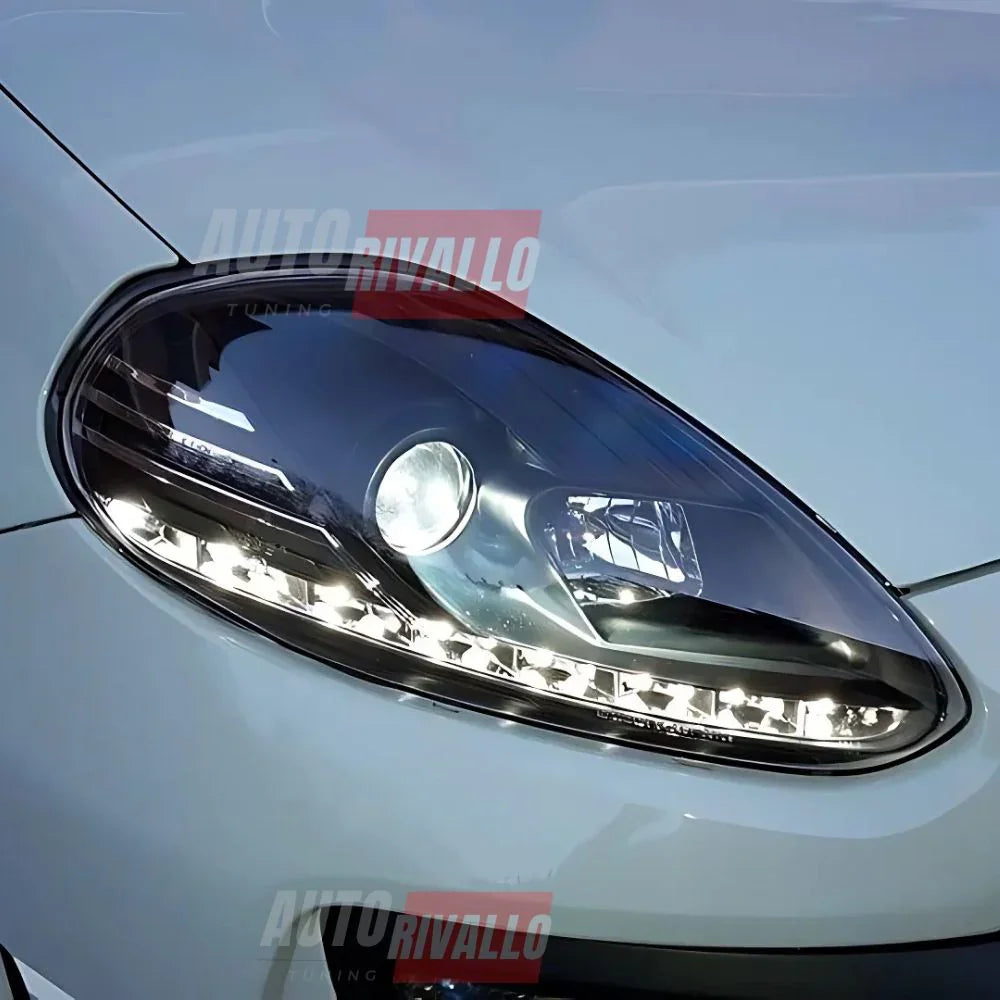 Fiat Punto EVO 199 2009-2012 Fari Anteriori Luci Diurne LED - autorivallo
