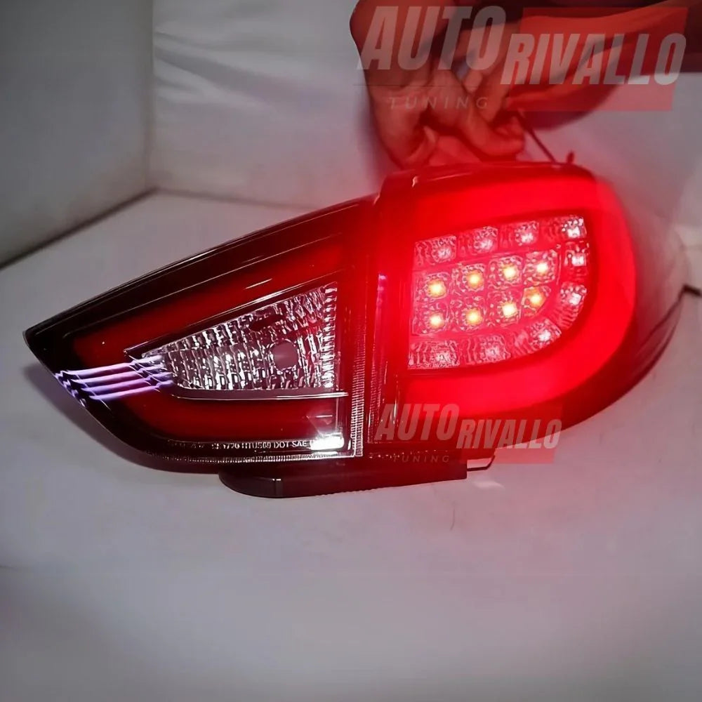 Hyundai IX35 2010-2013 Fari Posteriori LED Lightube Neri - autorivallo