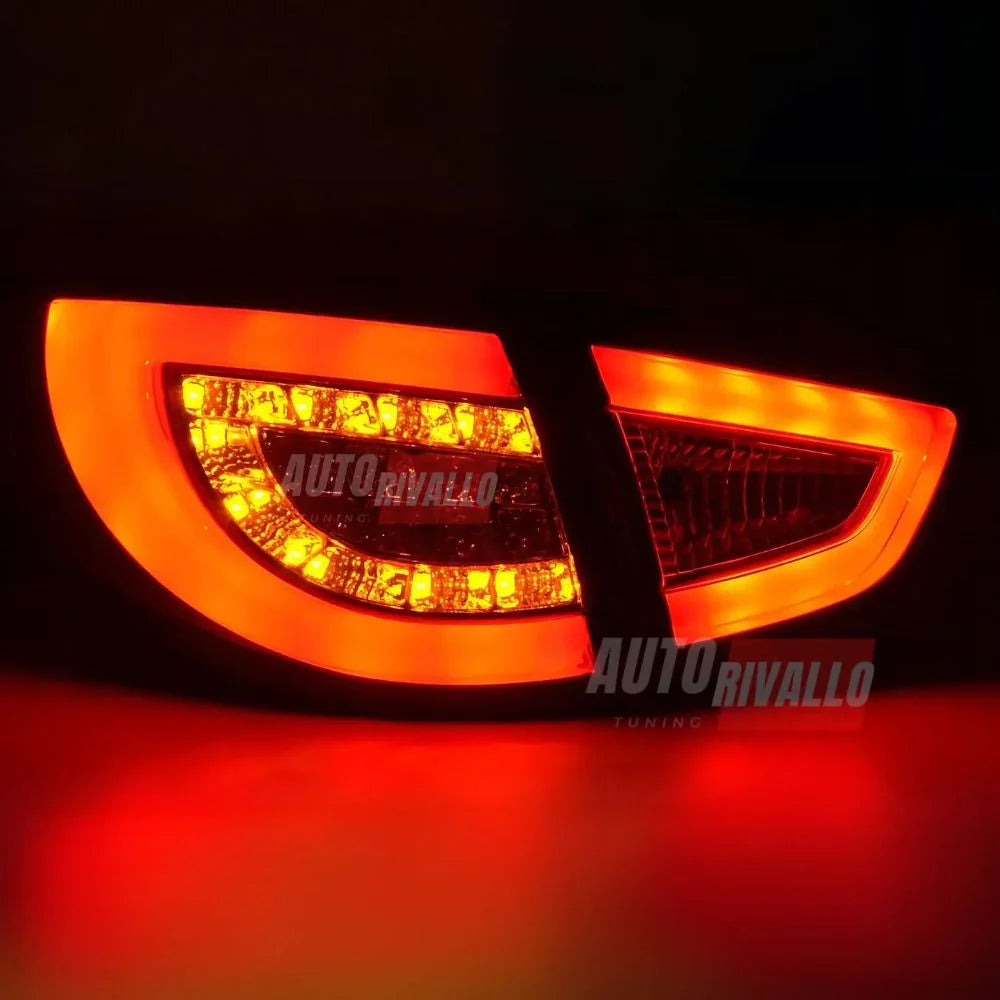 Hyundai IX35 2010-2013 Fari Posteriori LED Lightube Neri - autorivallo