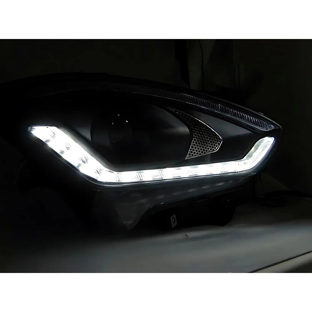 Suzuki Swift 6 2017-2023 Fari Anteriori a LED Lightube Neri - autorivallo