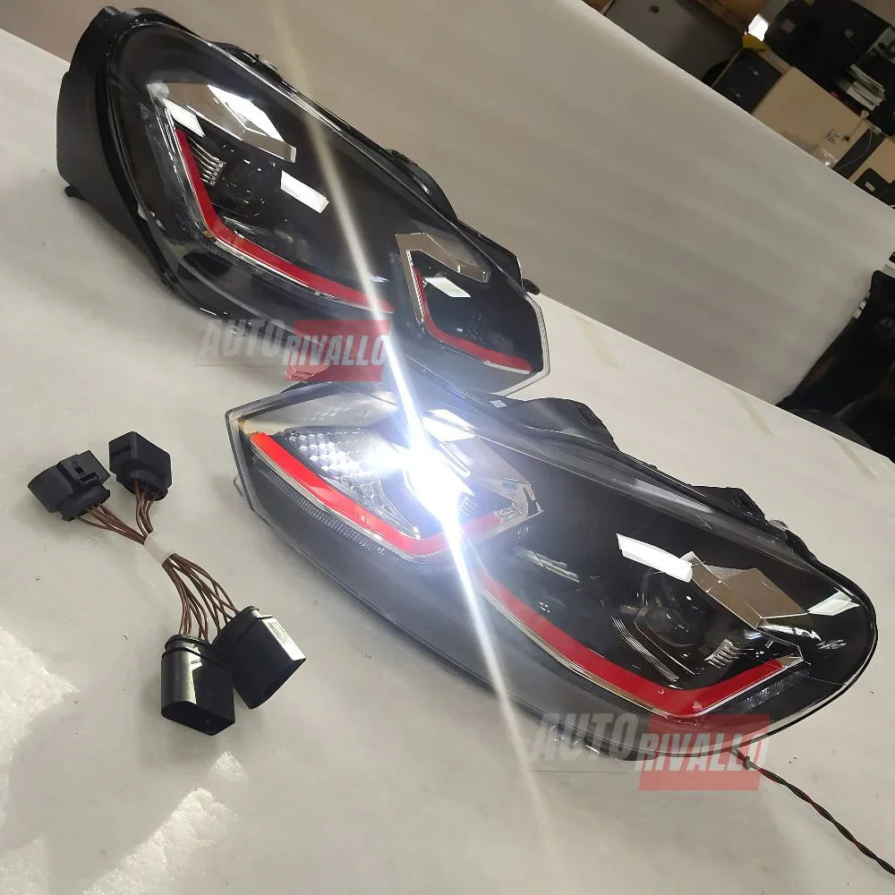 VW Golf 6 2008-2012 Fari Anteriori LED GTI G7.5 Look - autorivallo