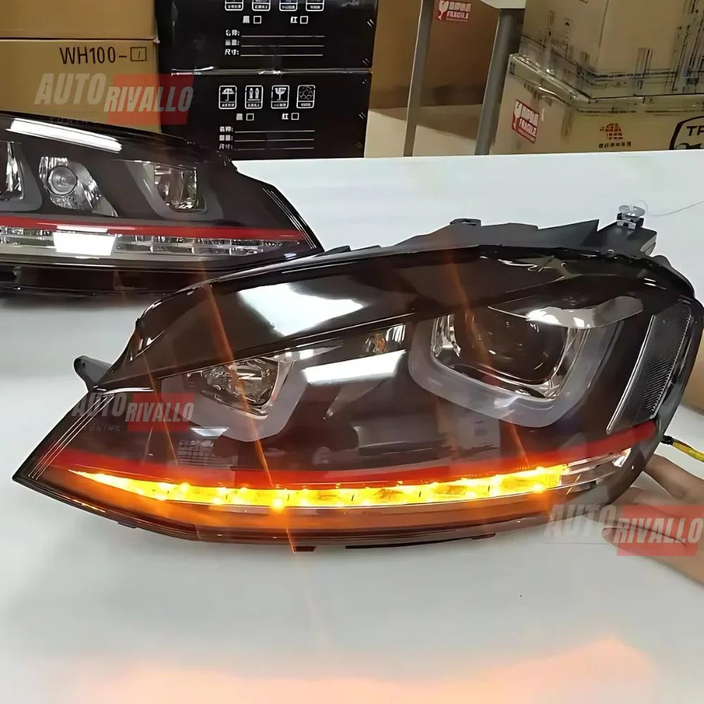 VW Golf 6 2008-2012 Fari Anteriori GTI Look LED Sequenziale - autorivallo