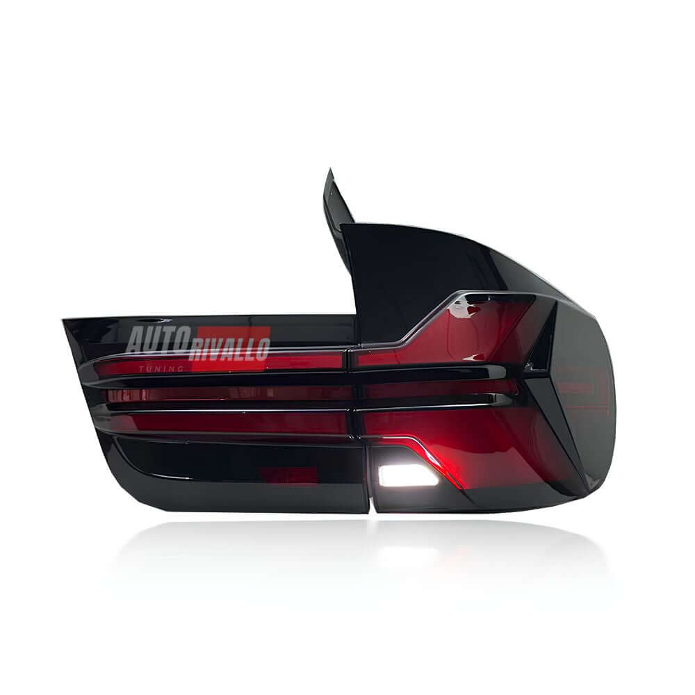 Vista frontale BMW X5 E70 fari neri Full LED tuning
