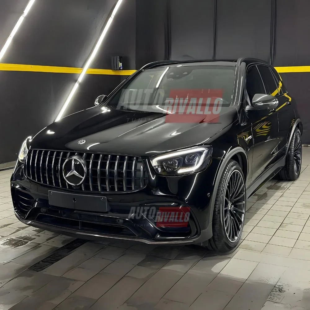 Mercedes GLE con mascherina anteriore AMG Panamericana GTR Look