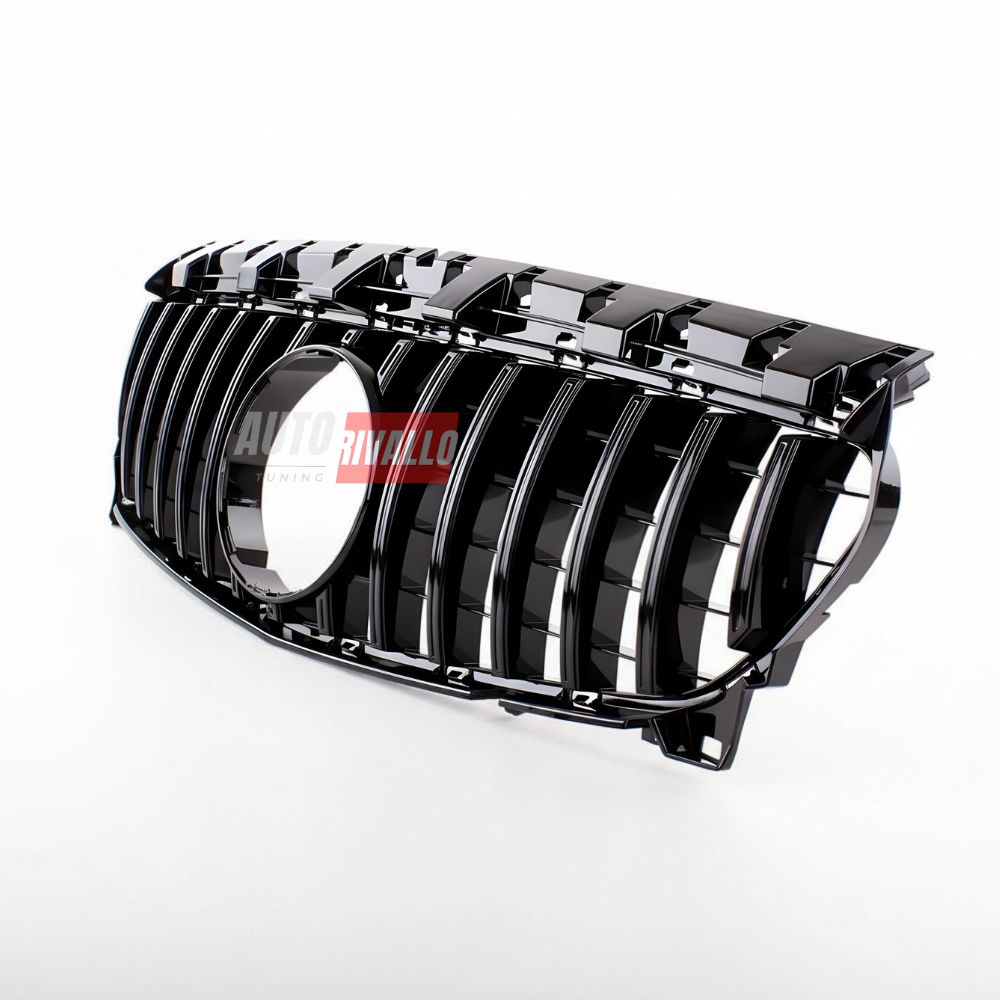 Mascherina Anteriore Mercedes CLA X117 GTR Look. Eleganza e sportività in un unico upgrade