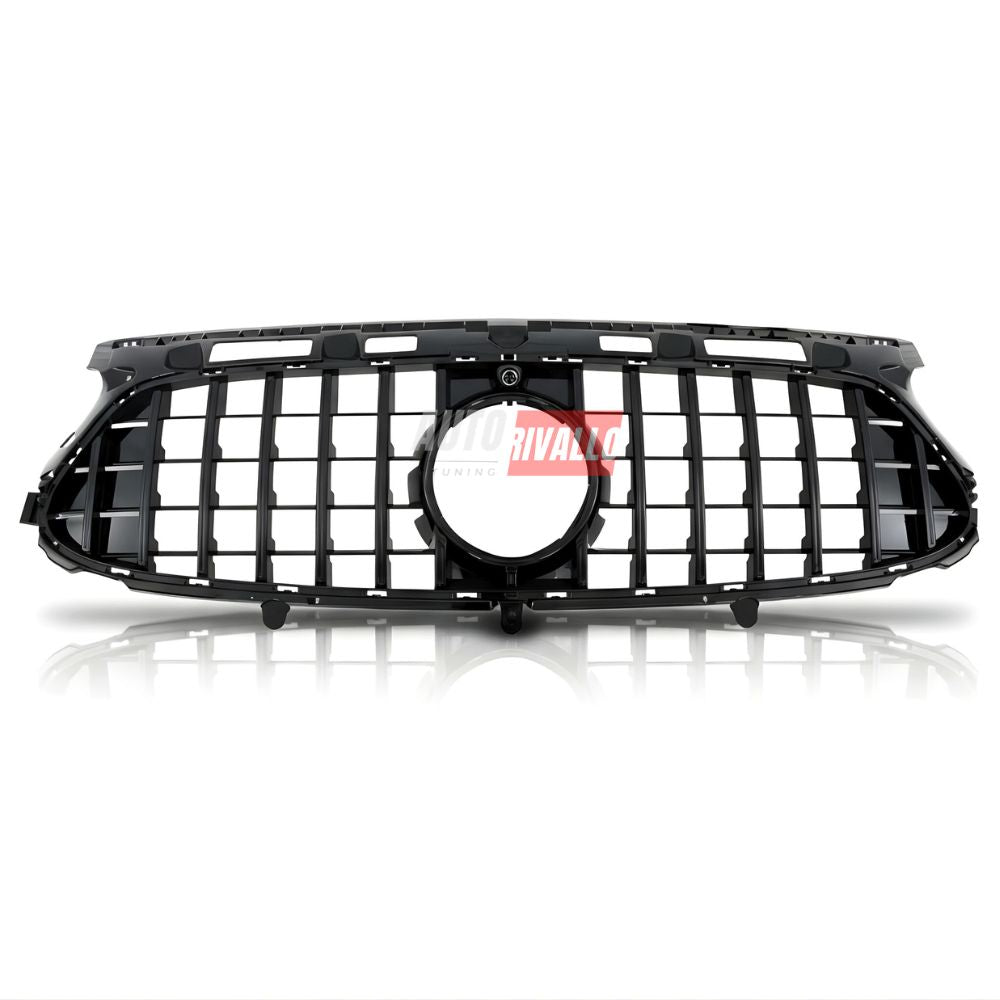 Dettaglio frontale Mercedes GLA H247 con griglia AMG Panamericana