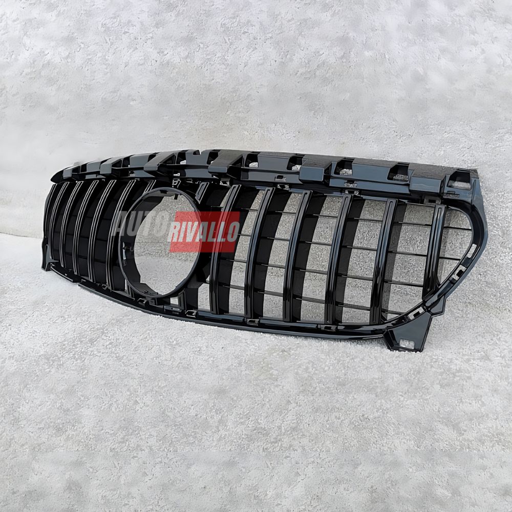 Calandra panamericana nera Mercedes CLA C117 2016-2018 modello GTR look