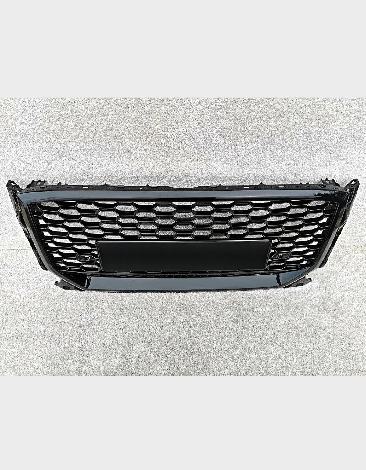 Audi Q2 GA 2016-2020 Griglia Radiatore RSQ2 Look Nero Lucido - autorivallo