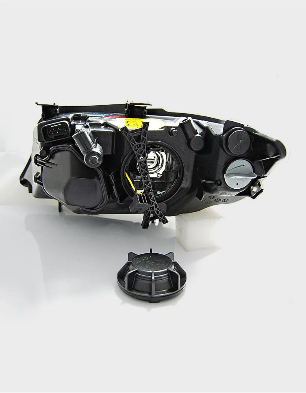 BMW Serie 3 E90 E91 2008-2011 Fari Anteriori Angel Eyes LED - autorivallo