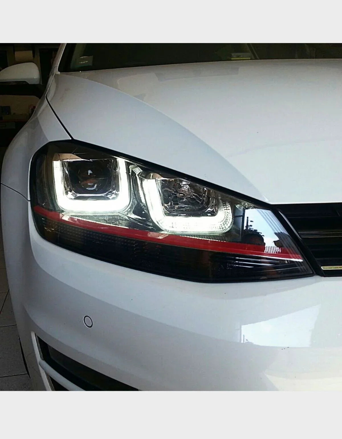 VW Golf 7 2012-2017 Fari Anteriori GTI Look Luci Diurne LED - autorivallo