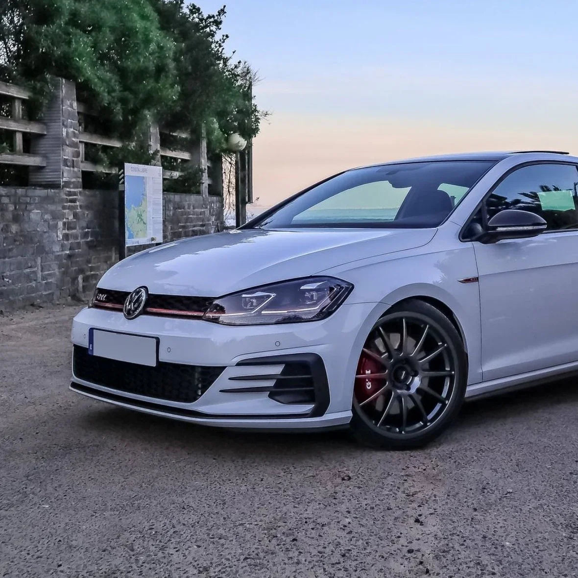 VW Golf 7.5 2017-2019 Fari Anteriori LED Dinamico Look GTI - autorivallo
