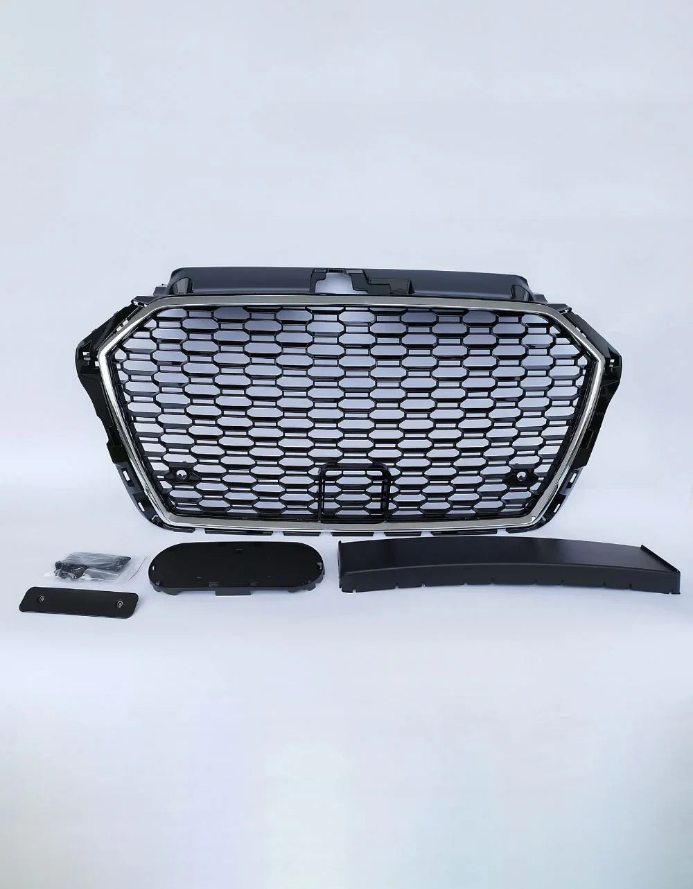 Audi A3 8V 2016-2020 Griglia Anteriore RS3 Look a Nido D'ape - autorivallo