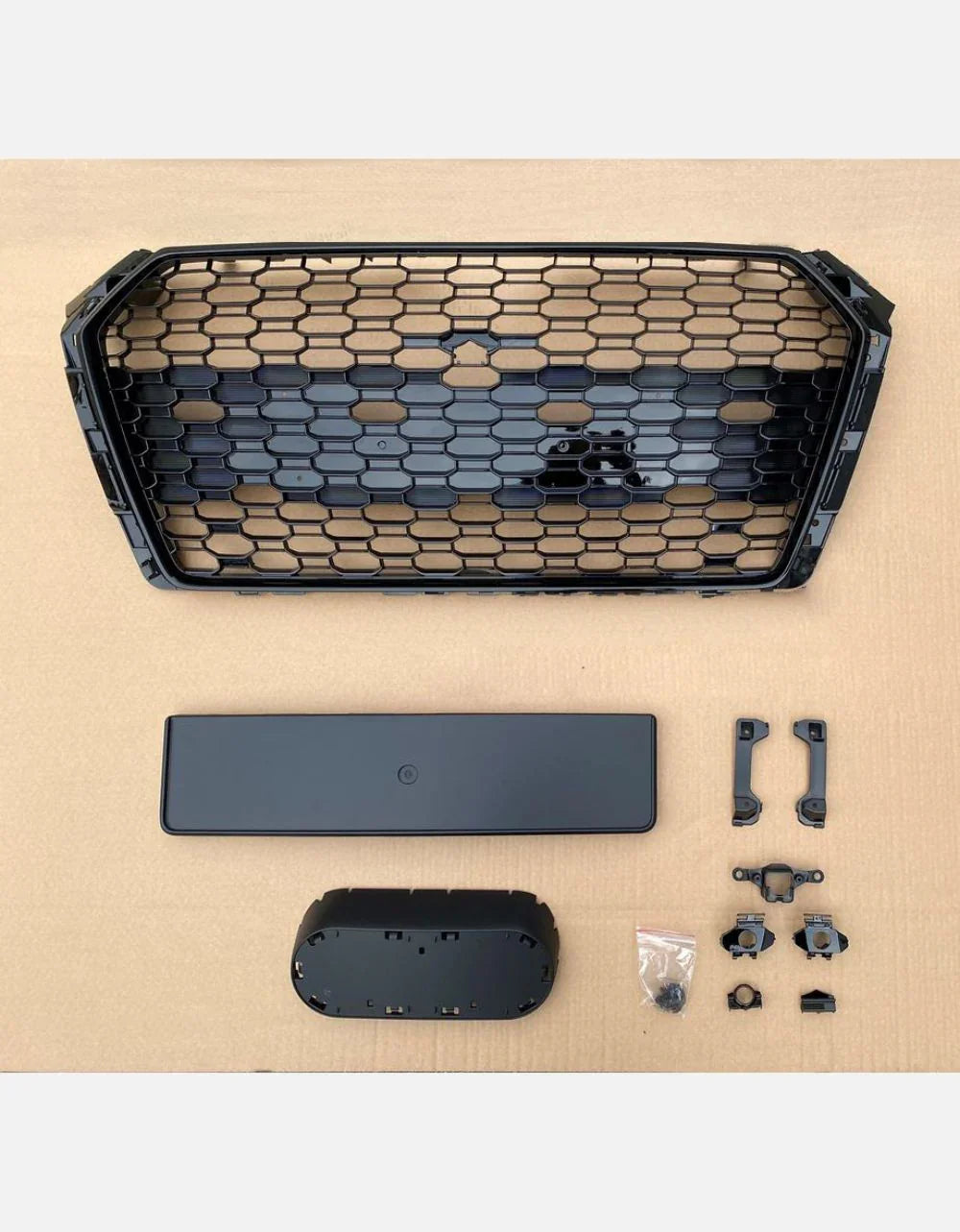 Audi A5 F5 2016-2019 Griglia Radiatore RS5 Look Nero Lucido - autorivallo