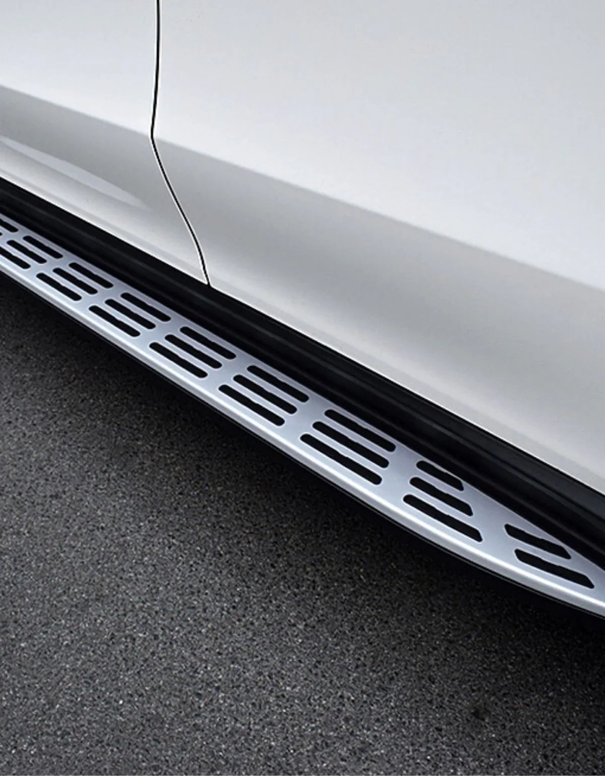 Mercedes GLA H247 2020- in poi Pedane Laterali AMG Look - autorivallo