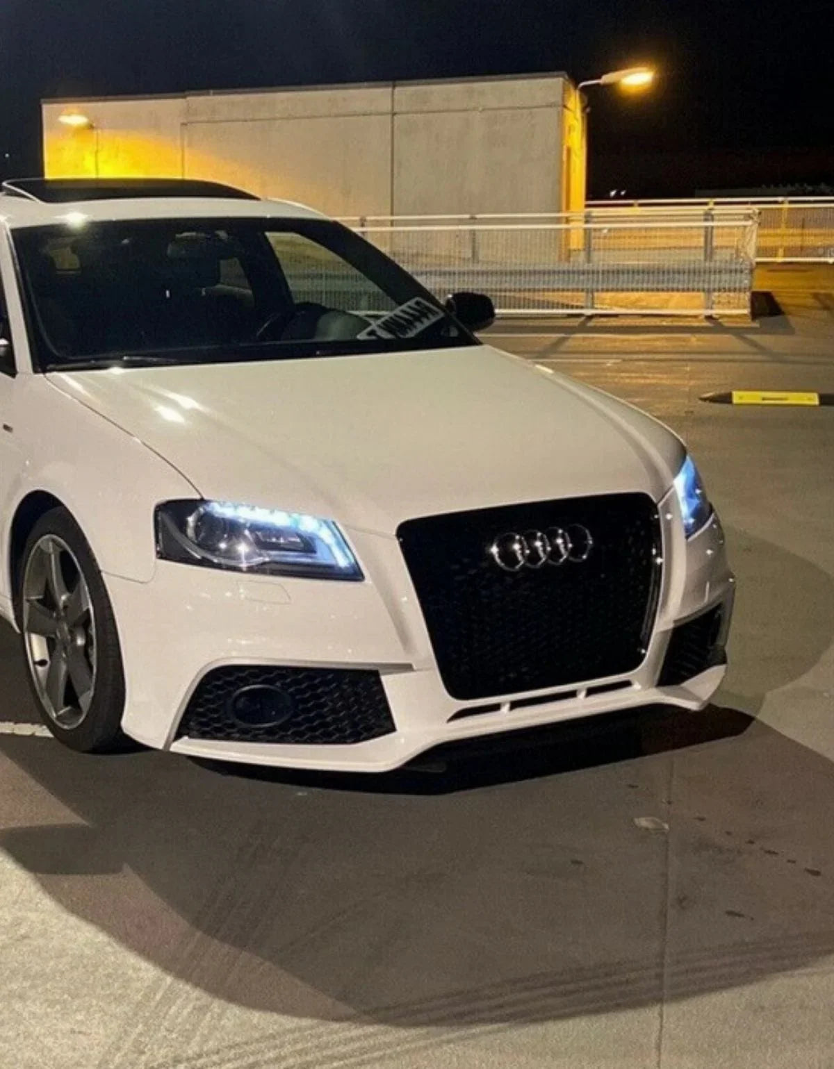 Audi A3 8P 8PA 2008-2012 Paraurti Anteriore RS3 Look - autorivallo