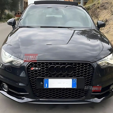 Audi A1 8X S1 S-Line 2010-2015 Griglia Anteriore RS1 Look - Calandra Nero Lucido - Mascherina