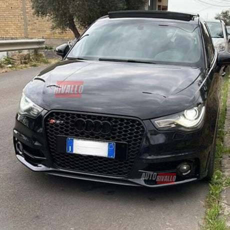 Audi A1 8X S1 S-Line 2010-2015 Griglia Anteriore RS1 Look - Calandra Nero Lucido - Mascherina