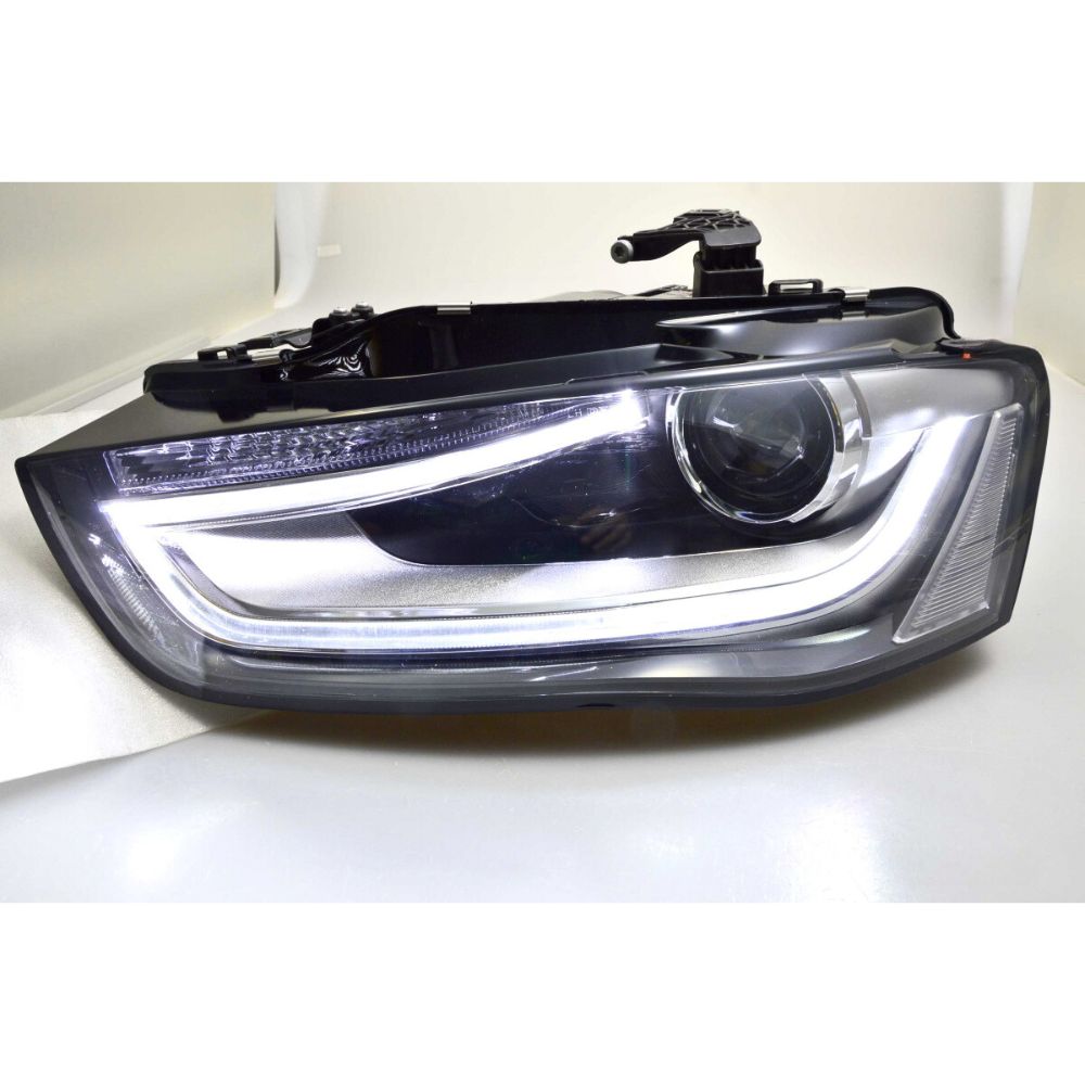 Audi A4 B8 8K 2011-2015 Fari Anteriori LED Diurne TRU Neri