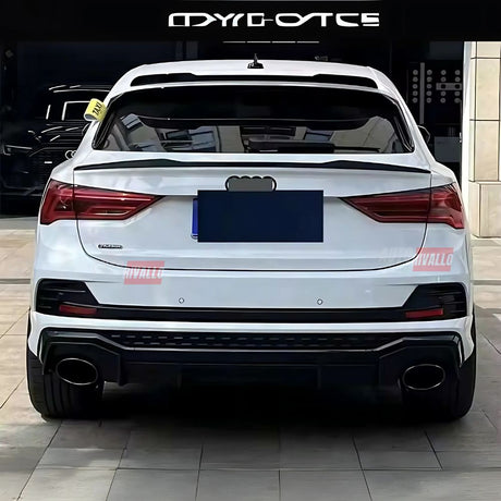 Audi Q3 S-Line: Diffusore Posteriore di Alta Qualità
