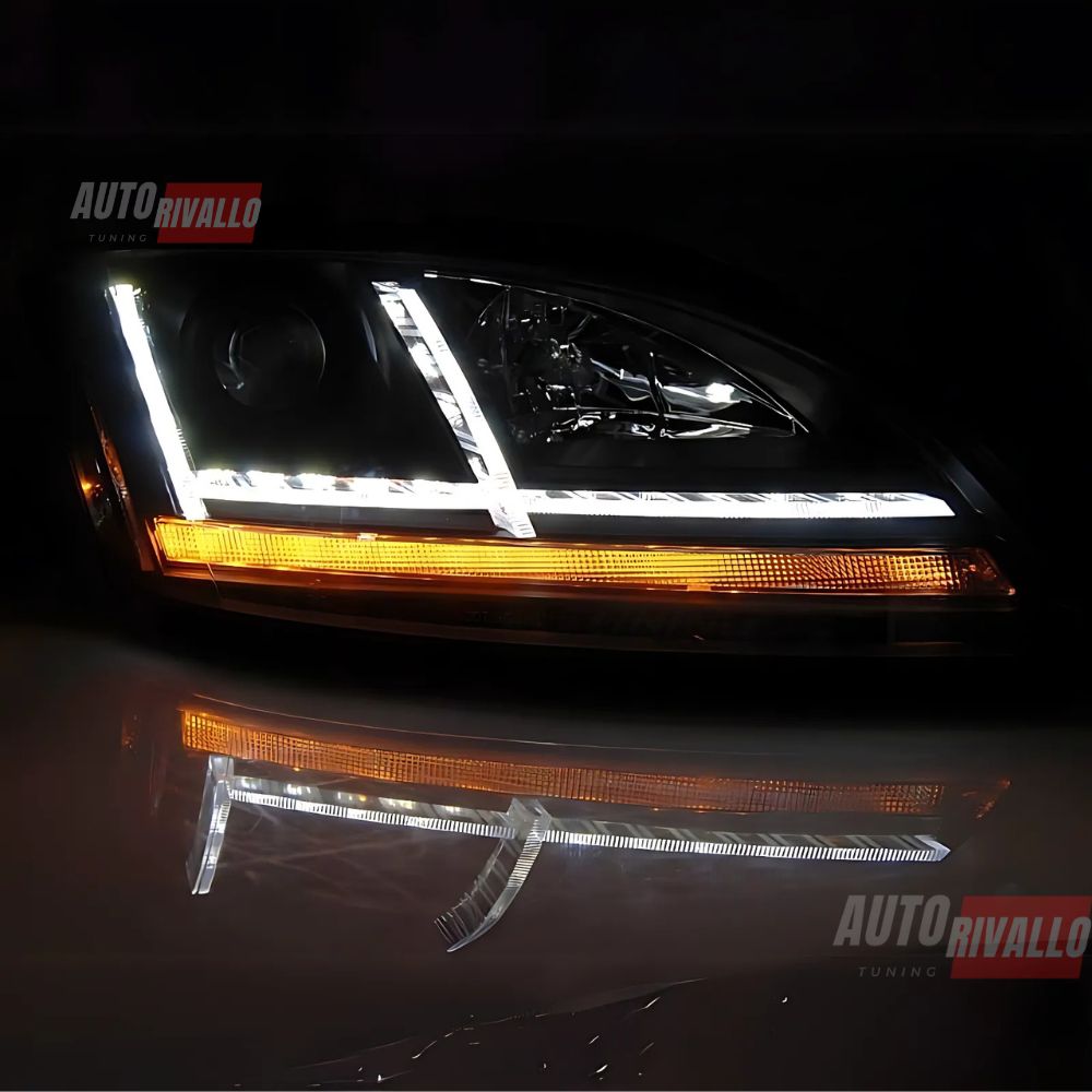 Fari anteriori LED Audi TT 8J con frecce dinamiche