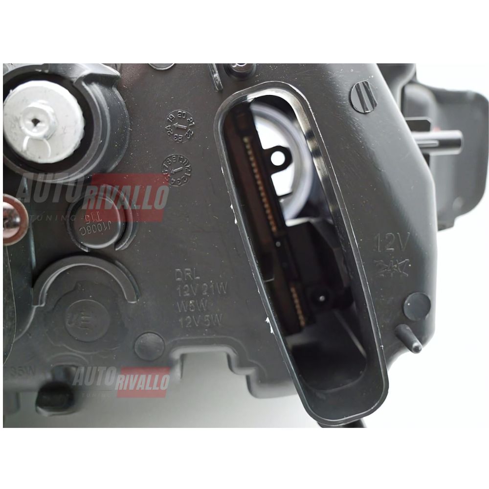 BMW Serie 3 F30 F31 2011-2015 Fari Anteriori LED 3D Xenon Cromati