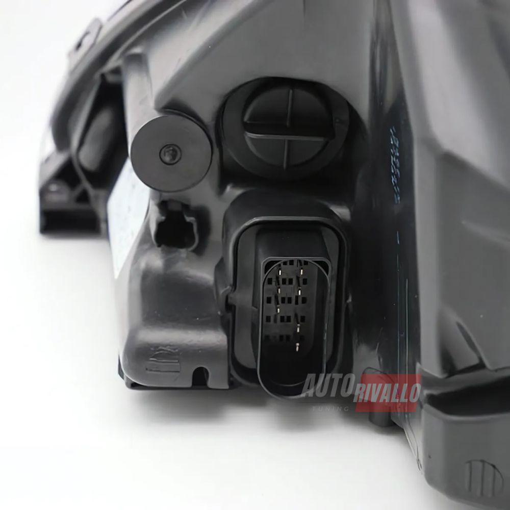 Ford Focus II Restyling 2008-2011 Faro Anteriore Destro TYC