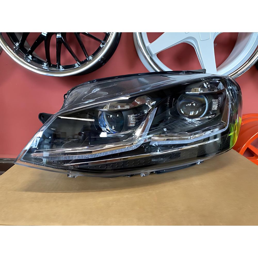 VW Golf 7.5 2017-2019 Fari Anteriori Full LED R-Line Look SEQ