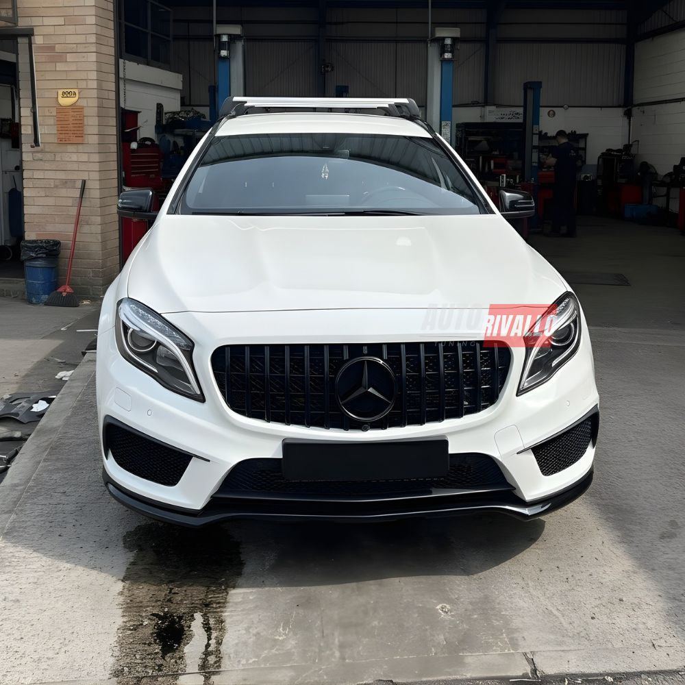 Griglia AMG GTR Look installata su Mercedes GLA X156
