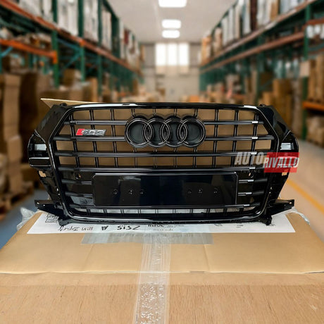 Calandra Tuning Audi Q3 8U SQ3 Look Nera - Migliora l'estetica aggressiva del tuo SUV.