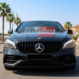Immagine frontale Mercedes CLA C117 con la nuova griglia Panamericana. Upgrade estetico senza modifiche