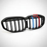 Griglia Tuning BMW Serie 1 F40. Upgrade estetico con M-Sport Look, nero lucido e strisce 3 colori