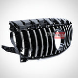 Griglia anteriore nero lucido con profili cromati per Mercedes CLA C117. Compatibilità garantita.
