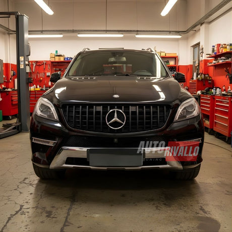 Griglia Mercedes Classe M W166 Autorivallo. Finitura nero lucido per un tocco di lusso