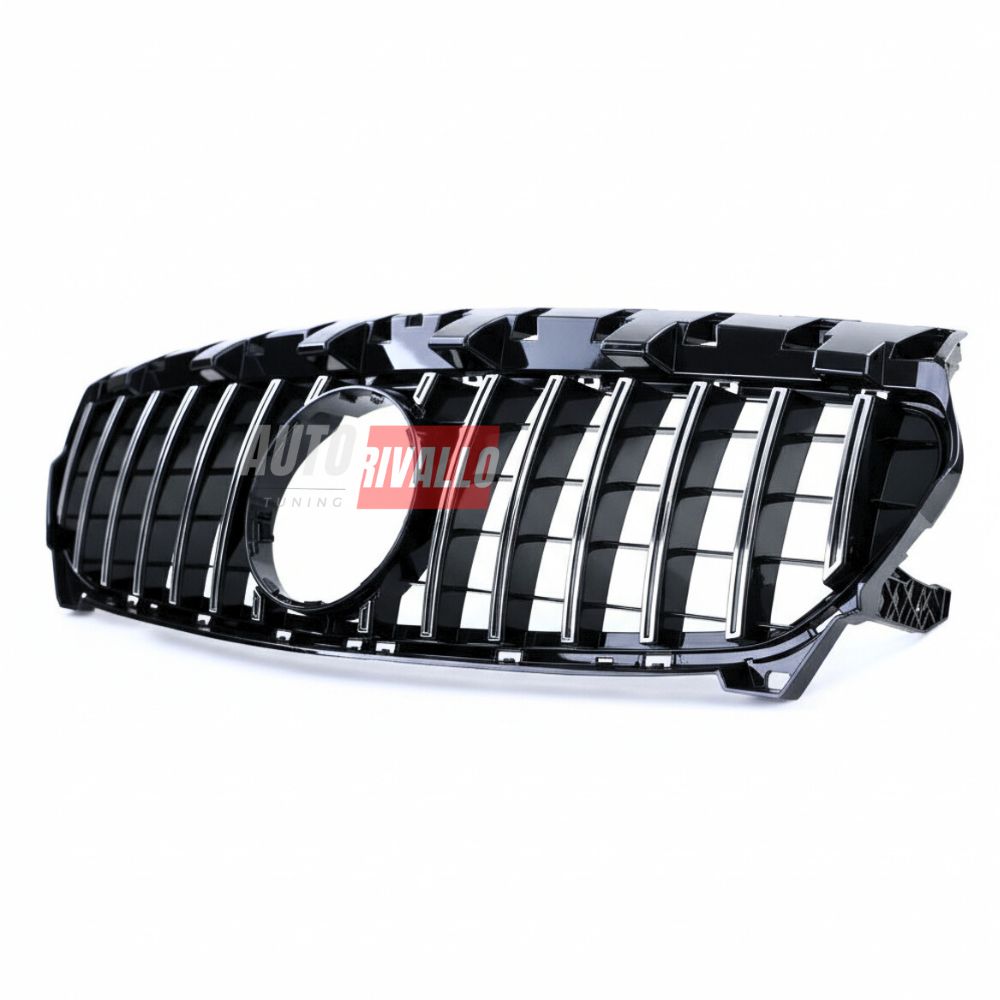 Mercedes CLA C117 con griglia GTR Panamericana Look cromata