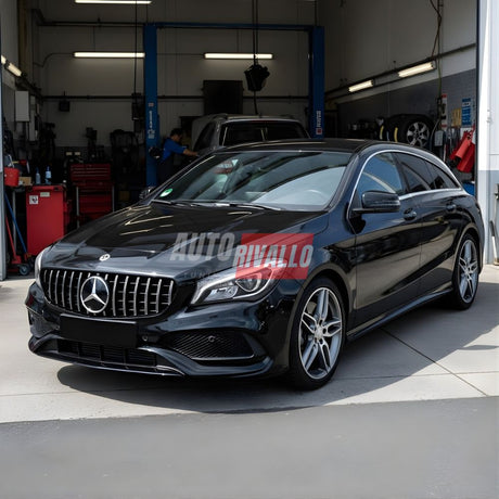 Vista frontale Mercedes CLA Shooting Brake X117 con griglia Panamericana AMG.