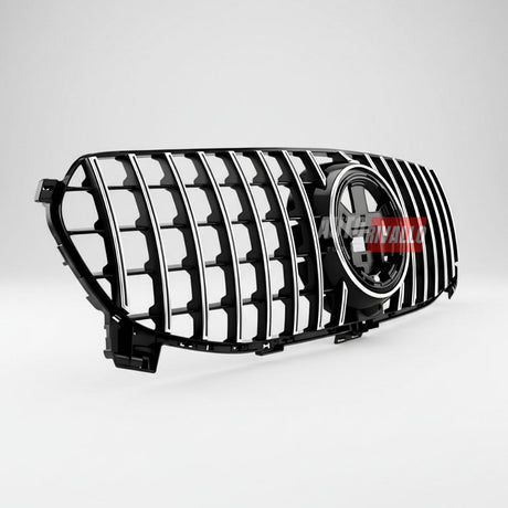 Vista laterale della griglia tuning Panamericana nera cromata su Mercedes GLE W167 dal 2019 al 2023.