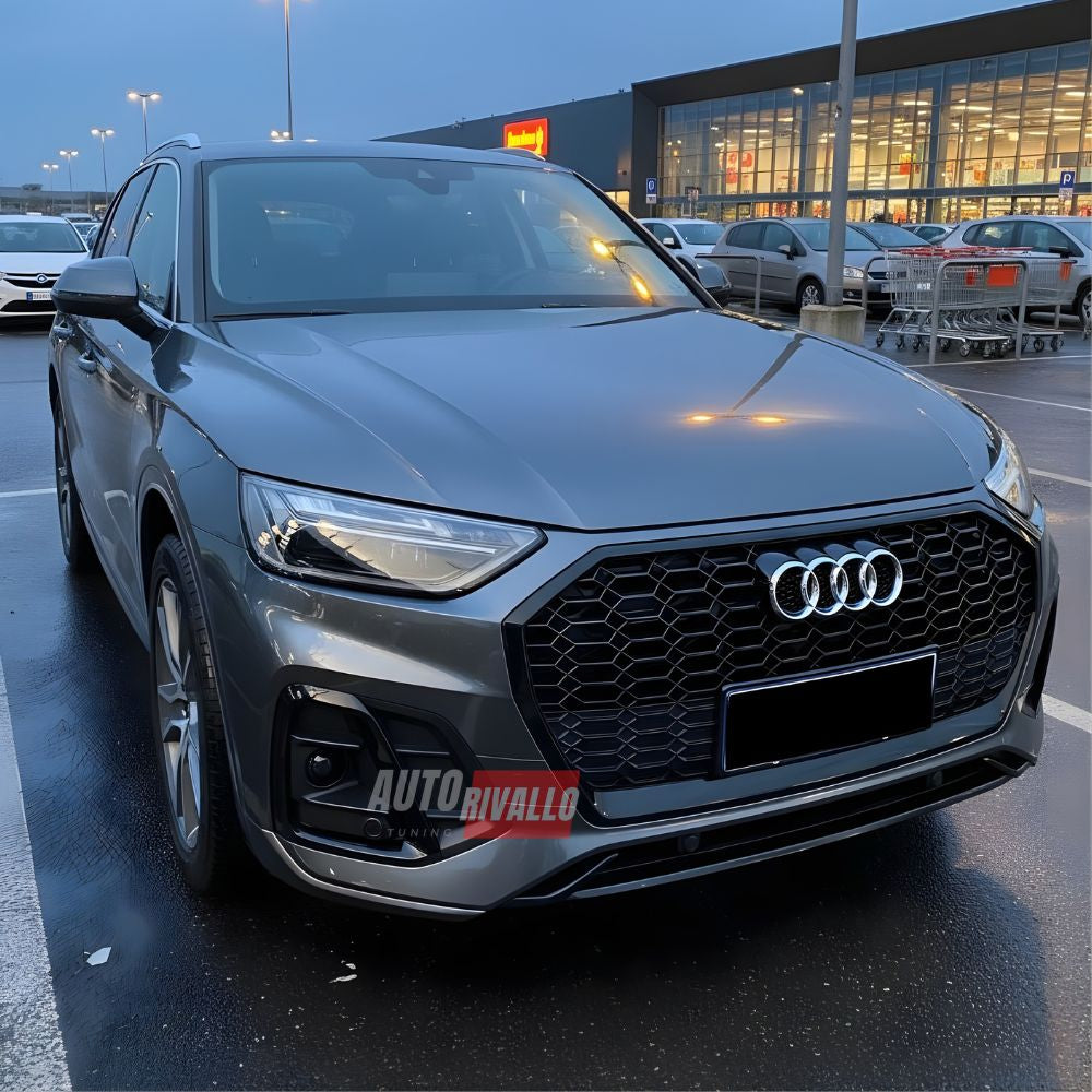 Mascherina Audi Q5 FY 2021-2024 RS Look. Finitura nero lucido per un'estetica migliorata