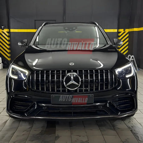 Vista frontale Mercedes GLE W167 con griglia AMG Panamericana Look 