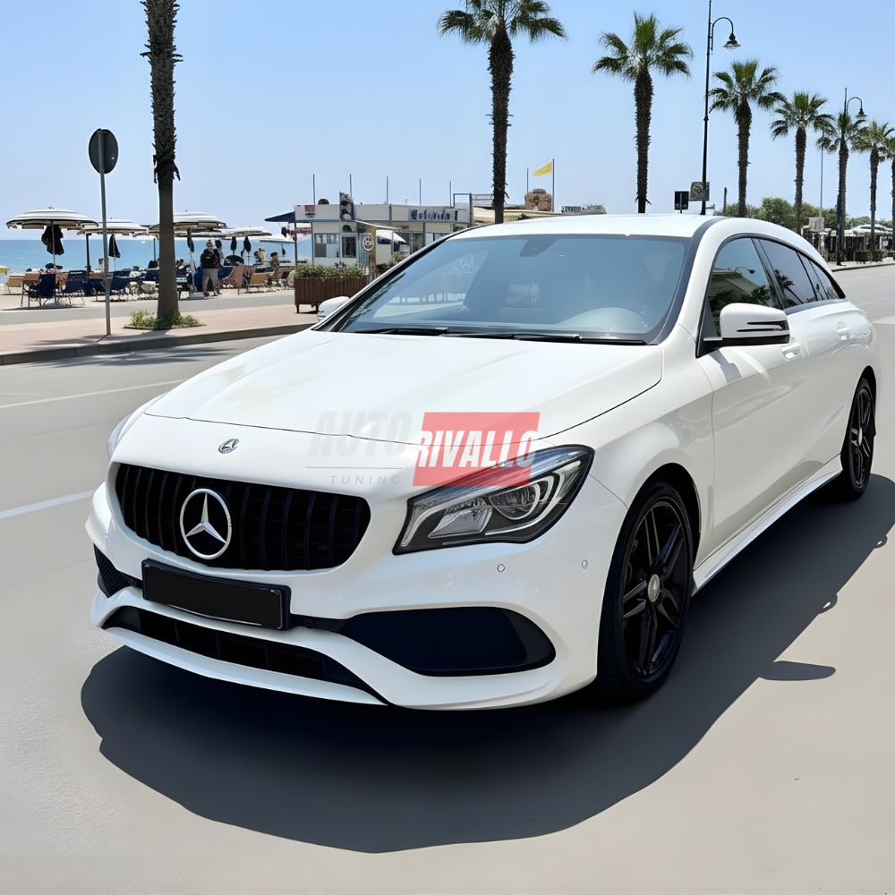 Mercedes CLA X117 con nuova griglia AMG GT-R Style. Installazione Plug & Play senza modifiche