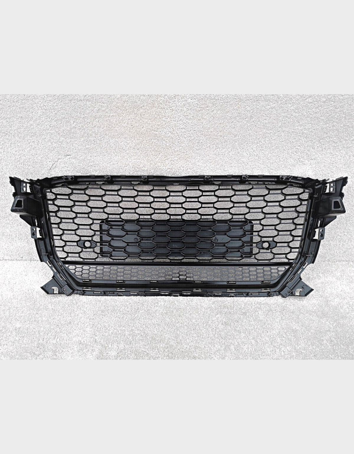 Audi Q2 GA 2016-2020 Griglia Radiatore RSQ2 Look Calandra RS in Nero Lucido