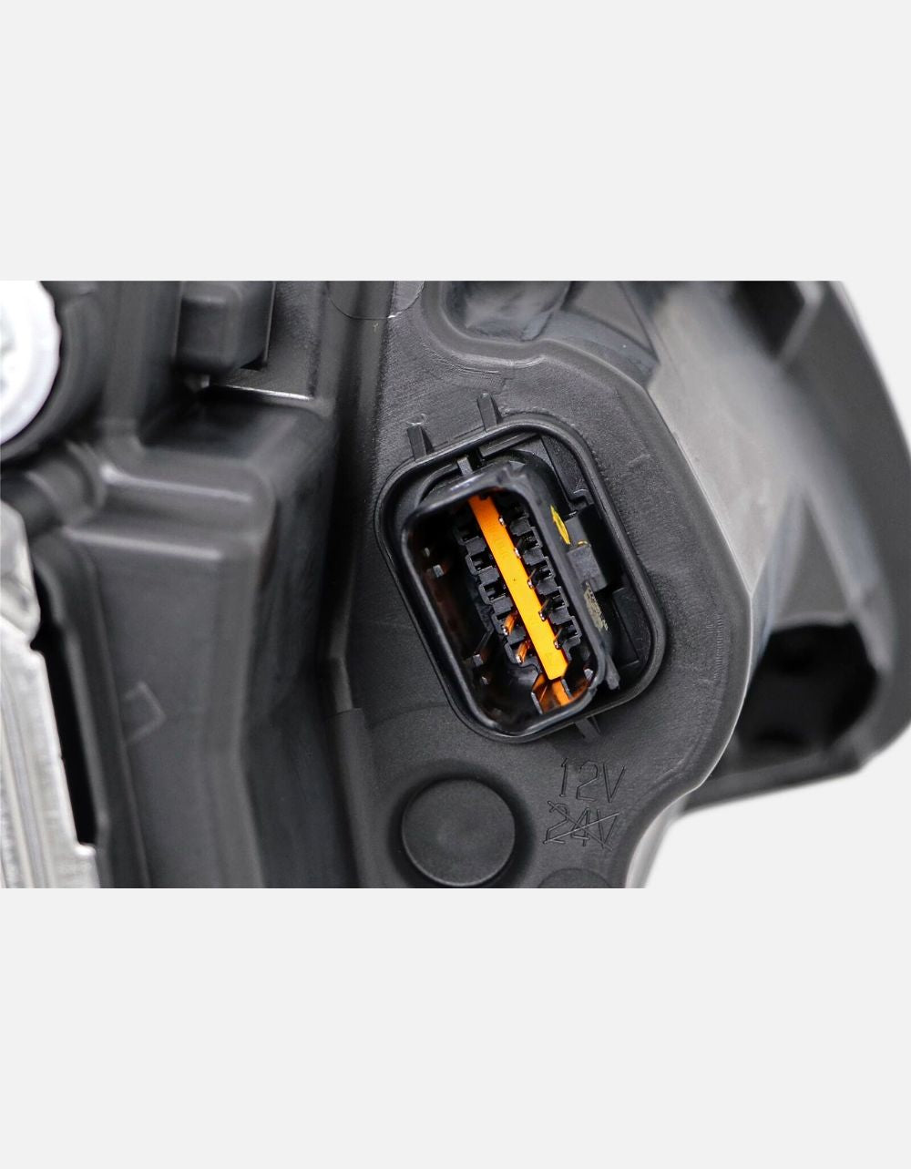 Renault Captur II 2020- Hella Faro Sinistro LED 013930-831