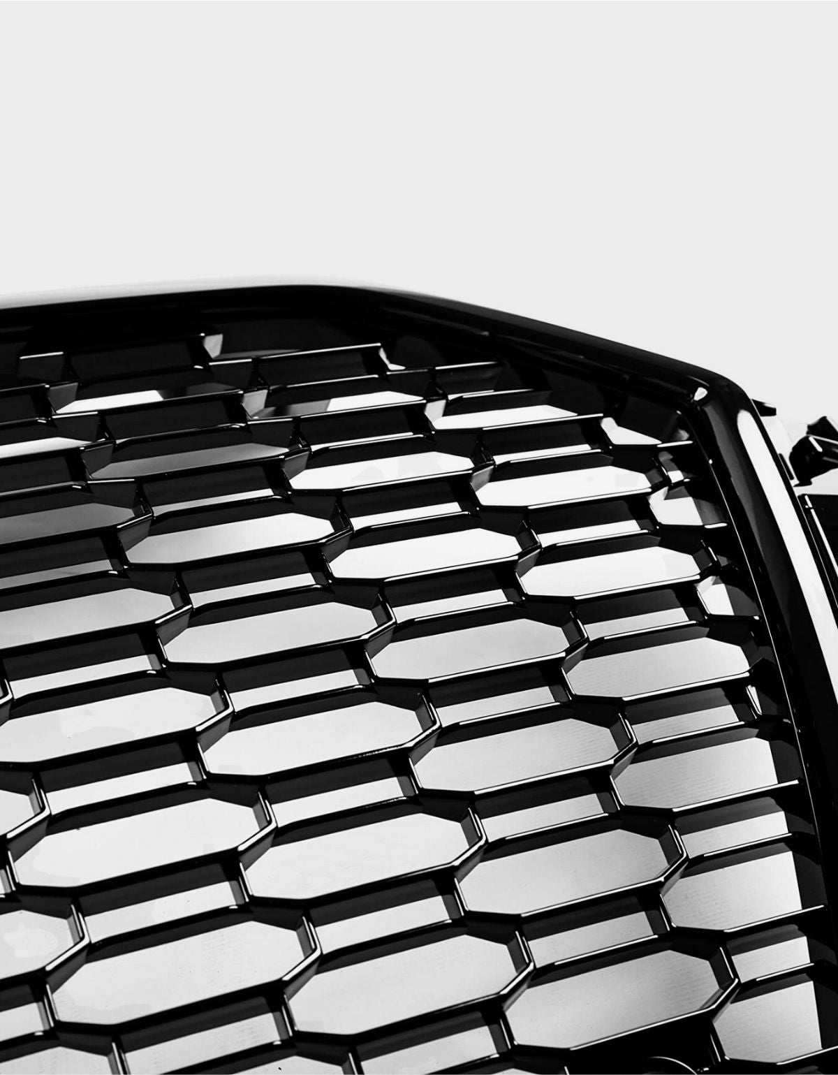 Audi A3 8V 2016-2020 Griglia Anteriore RS Look a Nido D'ape Nero Lucido per PDC e Radar