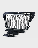Audi A3 8P 2008-2012 Griglia Anteriore in Ottica RS3 Nero a Nido D'ape - Calandra Nero Cromato