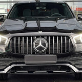Vista frontale Mercedes GLE W167 con griglia AMG Panamericana Look.